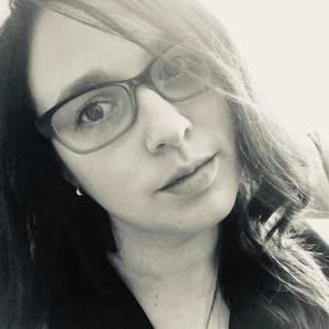 Meet your Posher, Carrie